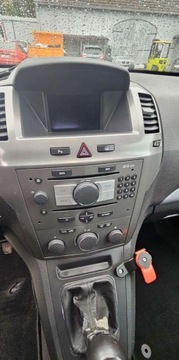 Opel Zafira B 1.9 CDTI ECOTEC 120KM 2007 Opel Zafira Opel Zafira 1.9 CDTI 1.9 Diesel 120KM, zdjęcie 18