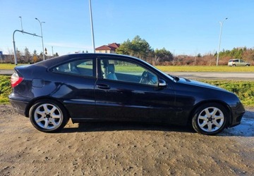 Mercedes Klasa C W203 Coupe W203 1.8 (C 200 Kompressor) 163KM 2002 Mercedes-Benz Klasa C Mercedes-Benz Klasa C 1.8 Benzyna 163KM, zdjęcie 10
