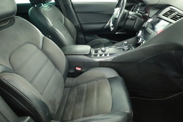 DS 5 Hatchback (Citroen) 2.0 HDi Hybrid4 200KM 2014 Citroen DS5 Hybrid4 Airdream, 197 KM, 4X4, zdjęcie 6