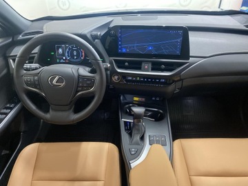 Lexus UX Crossover Facelifting 2.0 250h 184KM 2023 Lexus UX 250h GPF F Sport Design 2WD Lexus UX 250h, zdjęcie 2