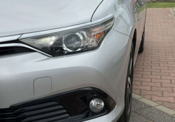 Toyota Auris II Touring Sports Facelifting 1.8 Hybrid 136KM 2017 Toyota Auris Toyota Auris Hybrid 135 Premium 1.8 Hybryda 136KM, zdjęcie 23