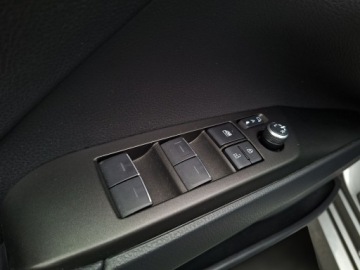 Toyota Camry IX Sedan 2.5 Hybrid Dynamic Force 218KM 2022 Toyota Camry 2.5 Hybrid Prestige CVT 2.5 Hybrid Pr, zdjęcie 21