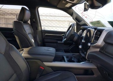  RAM 1500 2024, 5.7L, 4x4, LARAMIE, od ubezpieczalni 5.7 Benzyna 395KM, zdjęcie 11