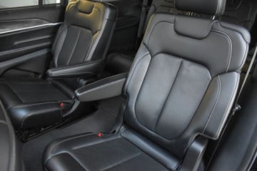 Jeep Grand Cherokee IV 2021 Jeep Grand Cherokee GRAND CHEROKEE LONG 3.6 286KM 6-MIEJSC LED Alpine Kame, zdjęcie 34