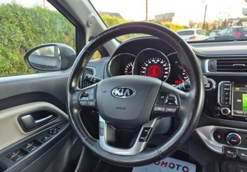 Kia Rio III Hatchback 5d Facelifting 1.4 DOHC CVVT 109KM 2015 Kia Rio 1,4 109KM Climatronic KeyLess Navi Kamera Bezwypadkowy 1.4, zdjęcie 17