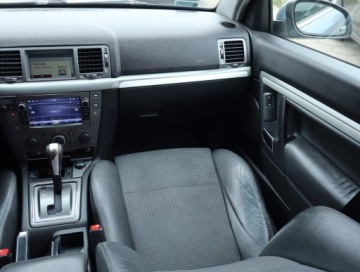 Opel Vectra C Hatchback 1.9 CDTI ECOTEC 150KM 2008 Opel Vectra 1.9 CDTI, Automat, Klima, Klimatronic, zdjęcie 7