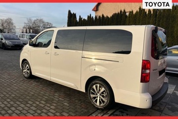 Toyota Proace II Furgon Medium 2.0 D-4D 177KM 2024 Od ręki - Toyota Proace Verso 2.0 D4-D Long VIP Aut. 177KM |Pakiet Skyview!, zdjęcie 2