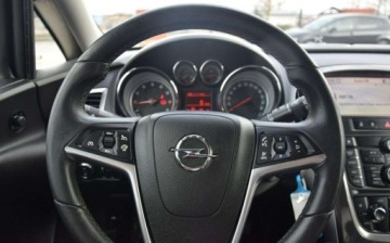 Opel Astra J GTC 1.4 Turbo ECOTEC 120KM 2013 Opel Astra 1.4 TB Navi 142 TYS KM PDC Sprowadzony Oplacony 1.4 Benzyna, zdjęcie 22