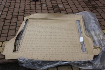 MATA BAGAŻNIKA TOYOTA LAND CRUISER 150 09-23r GUMA