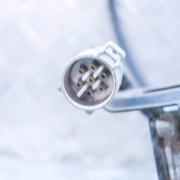 TOYOTA LAND CRUISER (FJ80) 1991 JINÉ VYBAVENÍ ELEKTRICKÉ