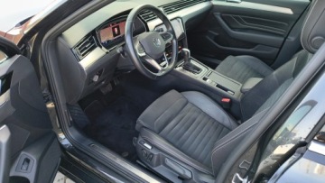Volkswagen Passat B8 Variant Facelifting 2.0 TDI SCR 200KM 2022 Volkswagen Passat Variant 2.0TDI 200KM ACC 4x4 Iwl, zdjęcie 9