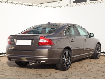 Volvo S80 II Sedan 4.4 V8 315KM 2007 Volvo S80 4.4 V8, 4X4, Automat, Skóra, Xenon, zdjęcie 4