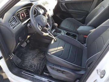 Volkswagen Tiguan III 2024 Volkswagen Tiguan SEL R-Line Black 2024 2.0l 2.0 Benzyna 184KM, zdjęcie 7