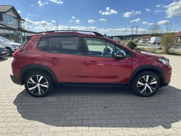 Peugeot 2008 I SUV Facelifting 1.2 PureTech 110KM 2018 Peugeot 2008 GT-Line * 1.2 Pure Tech * 110KM * 201, zdjęcie 3