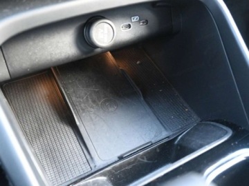 Volvo XC40 2026 VOLVO XC40 B4 Plus Dark Suv 2.0 (211KM) 2026, zdjęcie 12