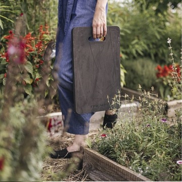 НАКОЛЕННИК FISKARS ТВЕРДЫЙ 1062832