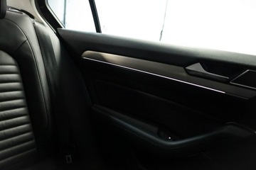 Volkswagen Passat B8 Limousine 2.0 TDI SCR 240KM 2016 Volkswagen Passat Salon, zdjęcie 17