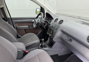 Volkswagen Caddy IV 2016 Volkswagen Caddy maxnaviklimatronik7osobowe 1.2 Benzyna 105KM, zdjęcie 6
