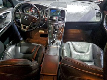 Volvo XC60 II 2017 Volvo XC 60 2.0 T6 310 KM R-Design Platinum, 4x4, drobna szkoda, od ubezpi, zdjęcie 6