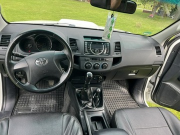 Toyota Hilux 2016 Toyota Hilux dubel kabina, zdjęcie 6
