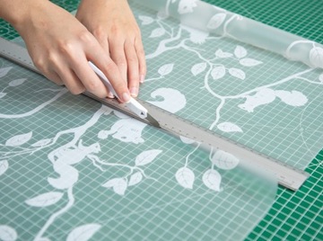 Оконная статическая фольга с рисунком белки