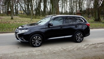 Mitsubishi Outlander III SUV Facelifting 2015 2.0 MIVEC 150KM 2016 outlander.. Kamera.. Ledy .. Nawigacja.. 2 x Koła .. 2 x PDC .. Klimatronik, zdjęcie 26
