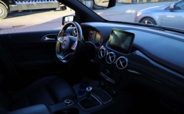 Mercedes Klasa B W246 Sports Tourer Facelifting 1.6 200 156KM 2016 Mercedes-Benz Klasa B Mercedes-Benz Klasa B 200 UrbanStyle Edition 1.6, zdjęcie 23