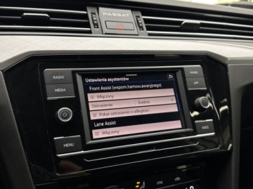 Volkswagen Passat B8 Variant Facelifting 1.5 TSI EVO 150KM 2023 Volkswagen Passat EVO Business ACC LED CarPlayAndroid Auto Czujniki pr, zdjęcie 31
