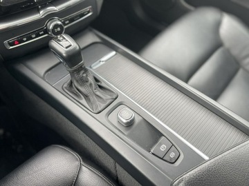 Volvo XC60 II Crossover T5 250KM 2018 Volvo XC 60 4x4 T5 Momentum 2018 kamera, zdjęcie 16