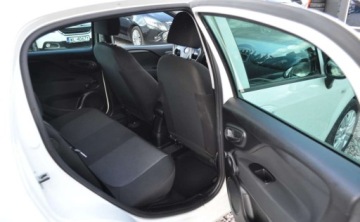 Fiat Punto Punto 2012 Hatchback 3d 1.2 69KM 2016 Fiat Punto Klimatyzacja Elektryczne Szyby 1.2 Benzyna 69KM, zdjęcie 16