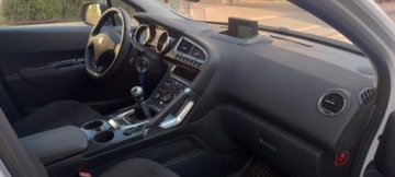 Peugeot 3008 I Crossover 2.0 HDi FAP 150KM 2013 Peugeot 3008 2.0 HDI Allure perła, panorama, zdjęcie 11