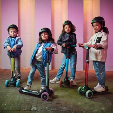 NEXO SCOOTER ИГРА МАГНИТ СВЕТЯЩИЕСЯ КОЛЕСА 2+ BERG