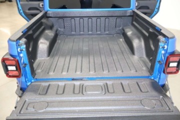 Jeep Gladiator 2023 Jeep Gladiator Rubicon Crew Cab Medium Bed 2023 3.6 Benzyna 285KM, zdjęcie 6