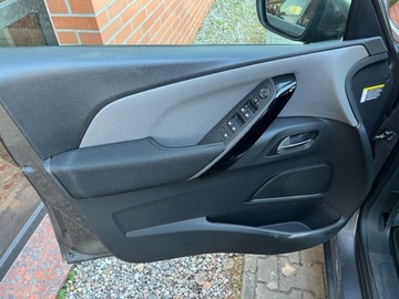 Citroen Grand C4 Picasso II Grand Picasso Facelifting 1.6 BlueHDi 120KM 2017 Citroen C4 Grand Picasso 1.6 diesel 120 KM 6 biegow 7 miejsc zarej w PL, zdjęcie 17