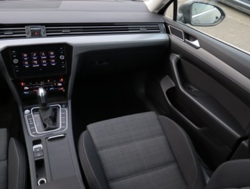 Volkswagen Passat B8 Variant Facelifting 1.5 TSI EVO 150KM 2021 VW Passat 1.5 TSI, Salon Polska, 1. Właściciel, zdjęcie 7