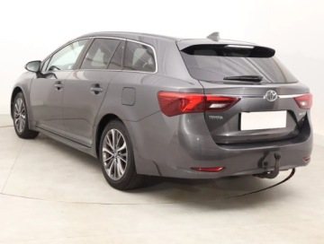 Toyota Avensis III Wagon Facelifting 1.8 Valvematic 147KM 2015 Toyota Avensis 1.8 Valvematic, Salon Polska, zdjęcie 3