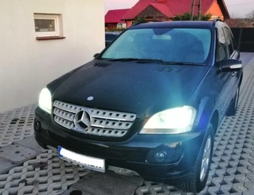 MERCEDES W164 ML 3.2 CDI VÍKO KUFRU ZADNÍ 197 BARVA PĚKNÝ C197