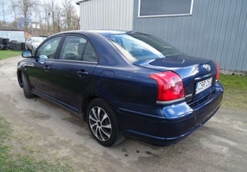 Toyota Avensis II Sedan 1.8 VVT-i 129KM 2004 Toyota Avensis 1.8ben,klima,zarejestrowana 1.8 Benzyna 129KM, zdjęcie 9