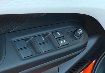 Suzuki Swift VI Hatchback Facelifting 1.2 DualJet SHVS 83KM 2026 Suzuki Swift Premium 1.2 mild Hybrid 5 MT Flame Orange Pearl NAUKA JAZDY L, zdjęcie 10