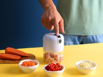 ЭЛЕКТРИЧЕСКИЙ ИЗМЕЛЬЧИТЕЛЬ ДЛЯ ОВОЩЕЙ И ТРАВ