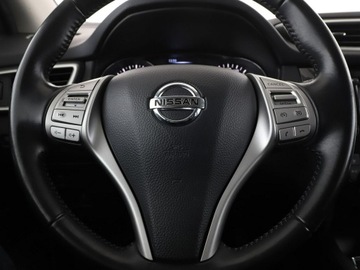 Nissan Qashqai II Crossover 1.6 DIG-T 163KM 2016 Nissan Qashqai navi klima auto grzane fotele, zdjęcie 20