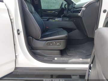 Cadillac Escalade III 2021 Cadillac Escalade Sport 2021 6.2l 6.2 Benzyna 420KM, zdjęcie 9