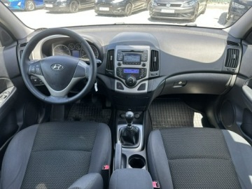 Hyundai i30 I CW 1.6 DOHC CVVT 126KM 2009 Hyundai i30 1.6 16V MPI 126KM 2009 serwisowany, zdjęcie 19