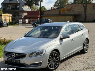 Volvo V60 I Kombi Facelifting 2.0 D4 DRIVE-E 190KM 2015