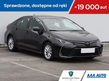 Toyota Corolla XII Sedan 1.5 VVT-i 125KM 2022 Toyota Corolla 1.5 VVT-i, Salon Polska