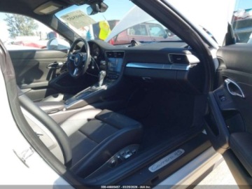 Porsche 911 991 Carrera 4/4S Coupe Facelifting 3.0 420KM 2019 Porsche 911 PORSCHE 911 CARRERA 4S 3.0 Benzyna 420KM, zdjęcie 8