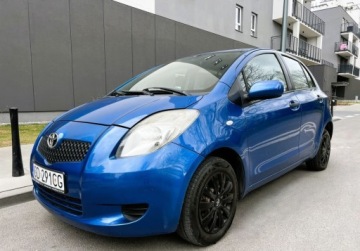 Toyota Yaris II Hatchback 5d 1.0 VVT-i 69KM 2007 Toyota Yaris Salon PL Klima Super stan Polska Warszawa Benzyna 69KM, zdjęcie 1