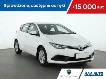 Toyota Auris II Hatchback 5d Facelifting 1.8 Hybrid 136KM 2017 Toyota Auris Hybrid, Salon Polska, 1. Właściciel