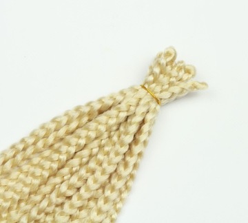 Синтетические косы, тонкие волосы для плетения.