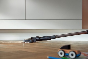 Вертикальный пылесос Philips Aqua Trio активная уборка